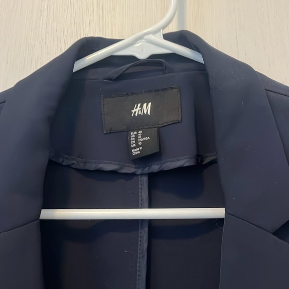 H& m navy blazer - Picture 3 of 4